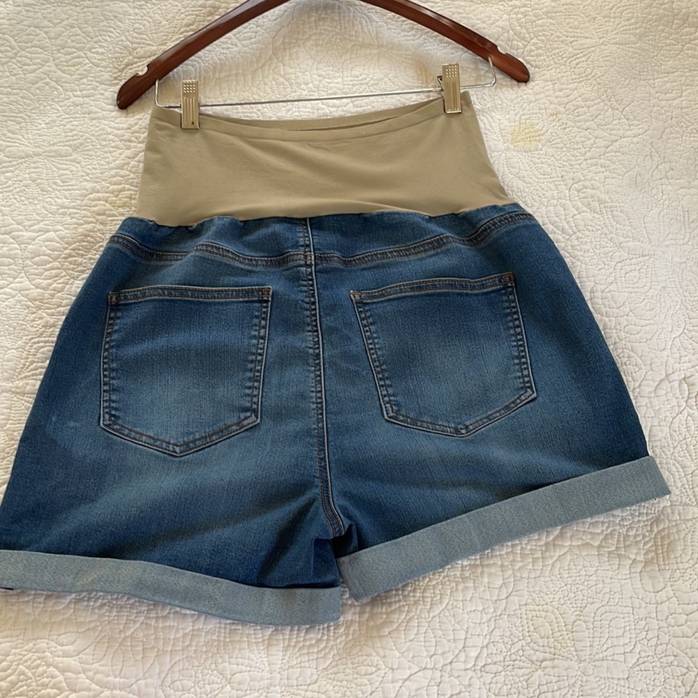 Maternity Shorts C*Pink